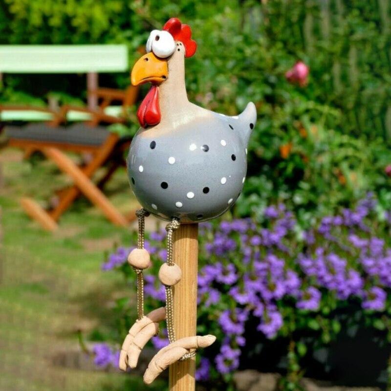 Vrolijke Keramische Kip - Eyecatcher voor in de tuin