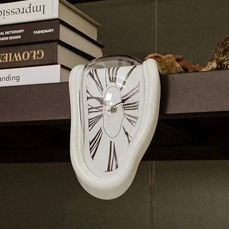 Gesmolten Klok "Dali Decorations"